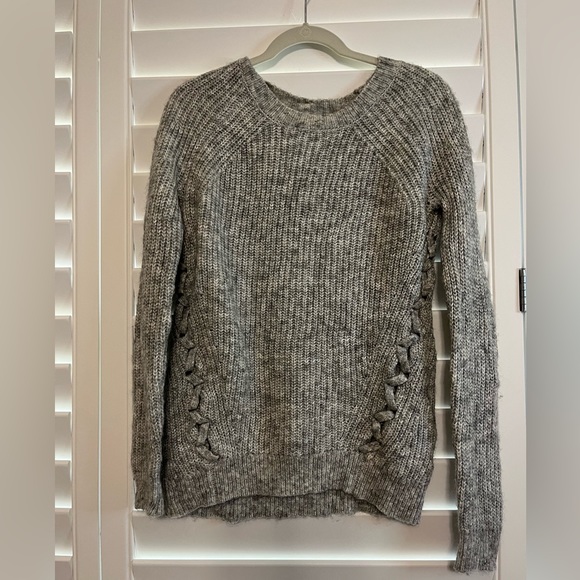 Cynthia Rowley Sweaters - Cynthia Rowley Crewneck sweater